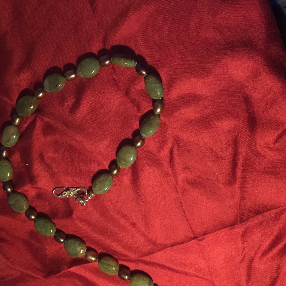 Elegant Green Beaded Necklace